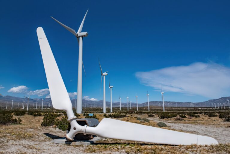 Recycling Wind Turbines 100%